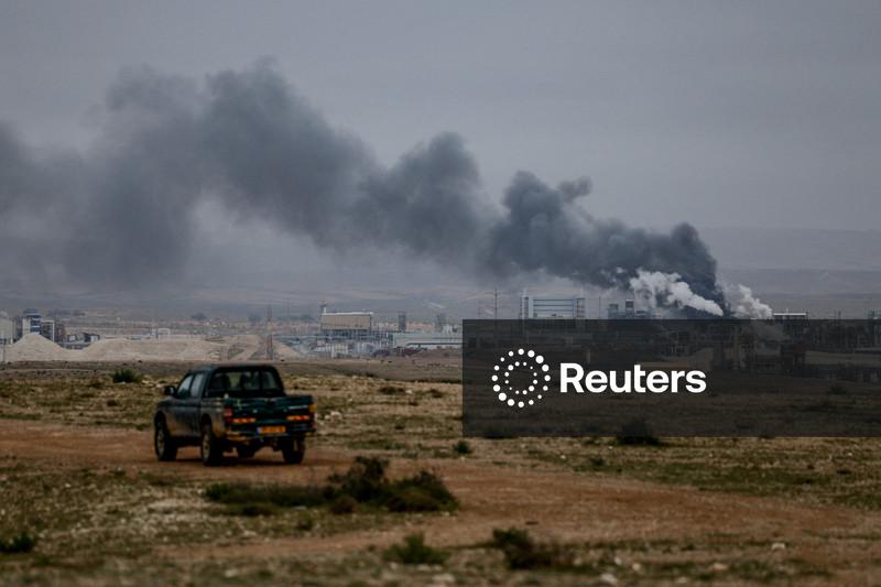 Irã segue com disparos em meio a ataques israelenses a Teerã e drones lançados do Iêmen