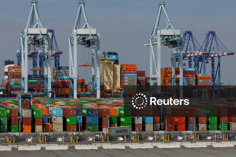 Déficit comercial dos EUA diminui em janeiro com recorde de exportações