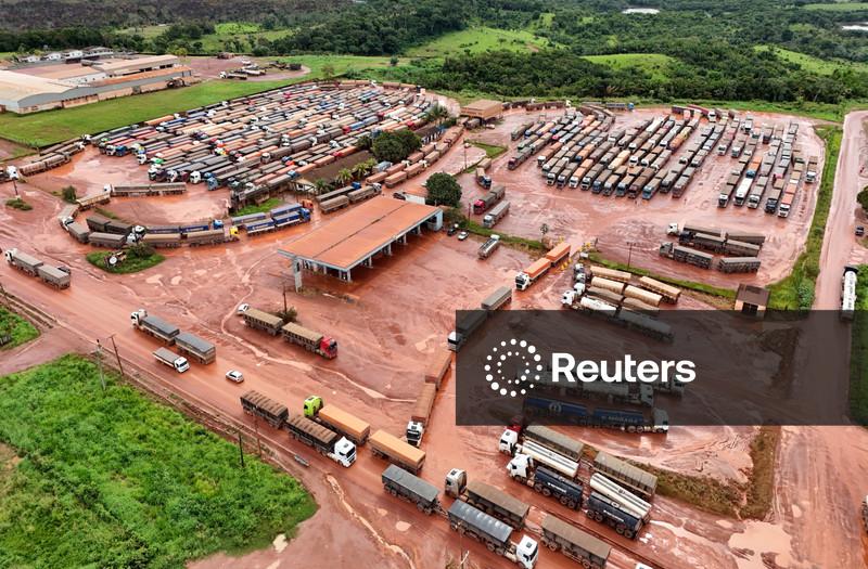 Distribuidoras de combustíveis alertam governo brasileiro sobre riscos ao abastecimento