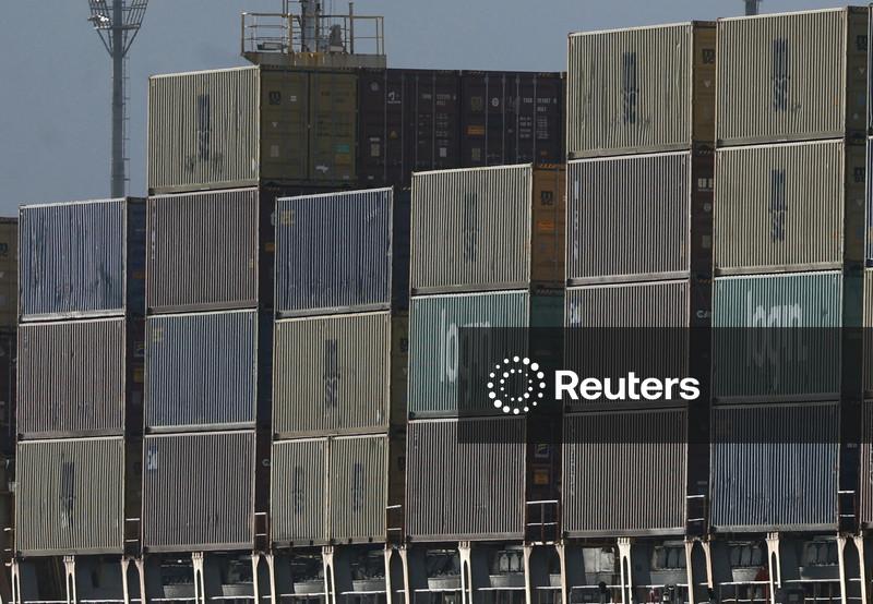 Brasil tem superávit comercial de US$4,208 bi em fevereiro, em linha com o esperado