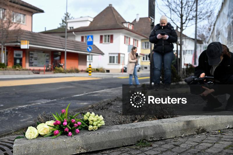 Seis pessoas morrem por incêndio em ônibus na Suíça após relatos de que pessoa ateou fogo em si mesma