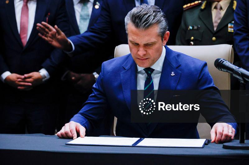 EUA não estão expandindo seus objetivos militares no Irã, diz Hegseth