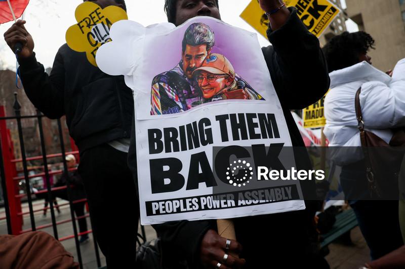 Juiz dos EUA questiona bloqueio do uso de fundos venezuelanos por Maduro para defesa