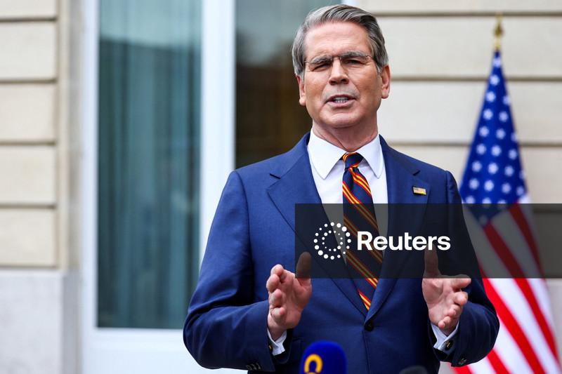 EUA podem remover sanções sobre o petróleo iraniano retido em navios-tanque, diz Bessent