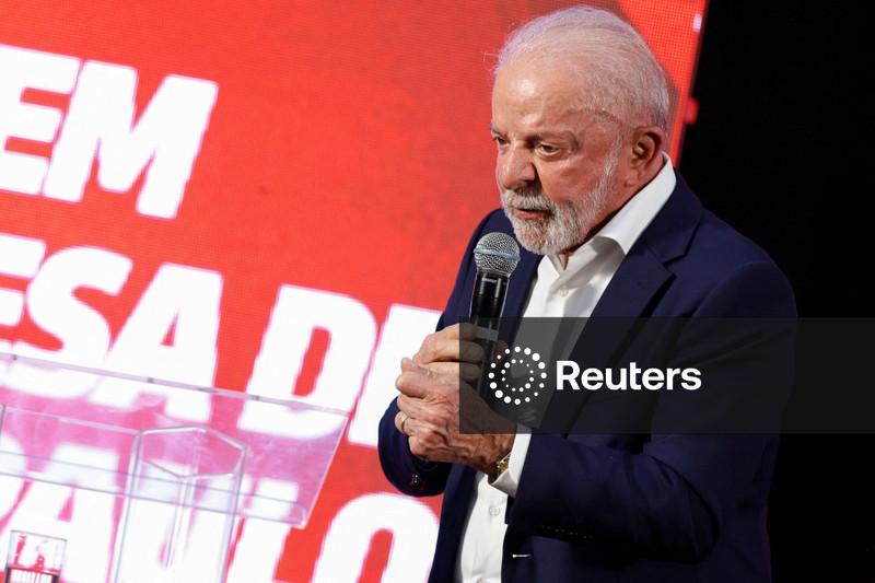 Lula diz que Petrobras buscará recomprar Refinaria de Mataripe na Bahia