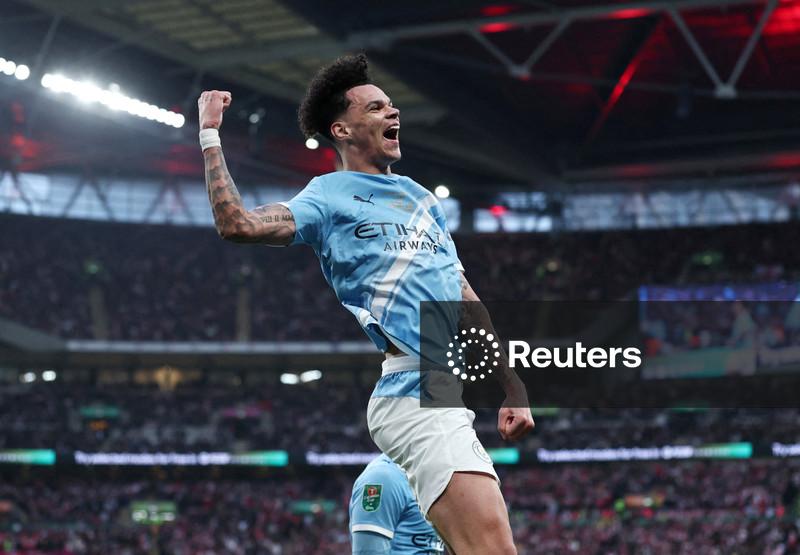 Manchester City vence Arsenal e conquista Copa da Liga inglesa