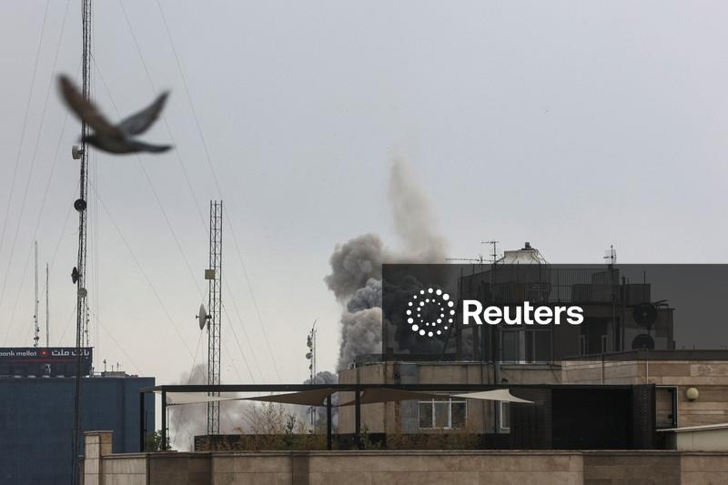 Russos no Irã podem sair do país via Turcomenistão, diz embaixada russa