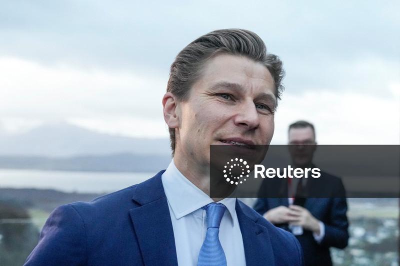 Finlândia suspenderá proibição total de hospedar armas nucleares, diz governo