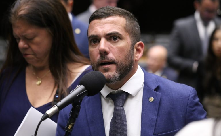 Projeto prevê inclusão no cadastro de pedófilos após condenação em primeira instância