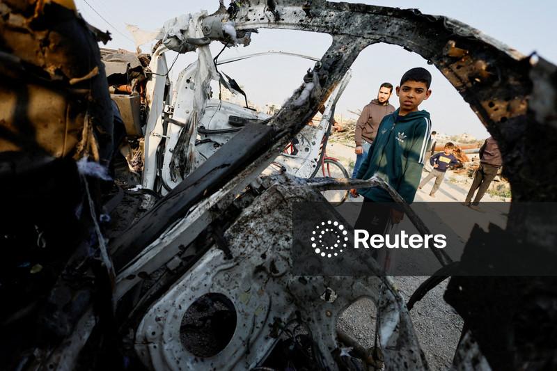 Ataque israelense mata três pessoas em Gaza enquanto guerra no Irã pressiona trégua