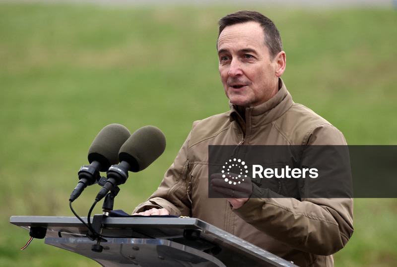 Imprevisibilidade dos EUA afeta nossos interesses, diz chefe do exército francês