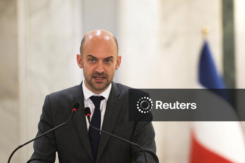 França afirma que trabalhará com China para diminuir tensão no conflito envolvendo Irã