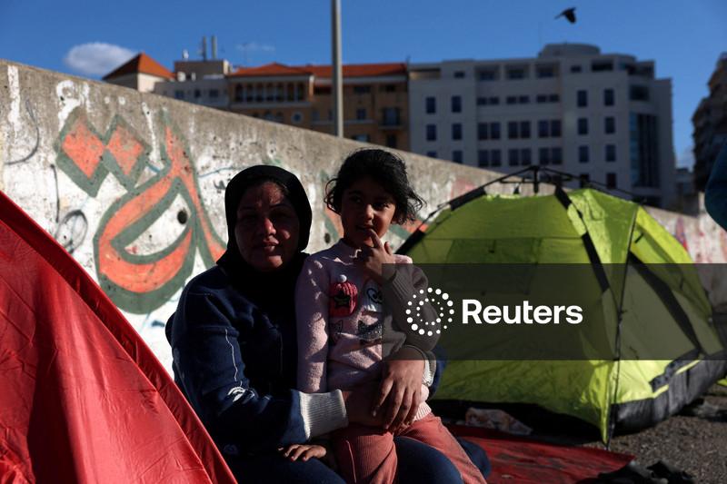 Líbano tem quase 700 mil deslocados e 84 crianças morreram no país após ataques de Israel, dizem agências da ONU