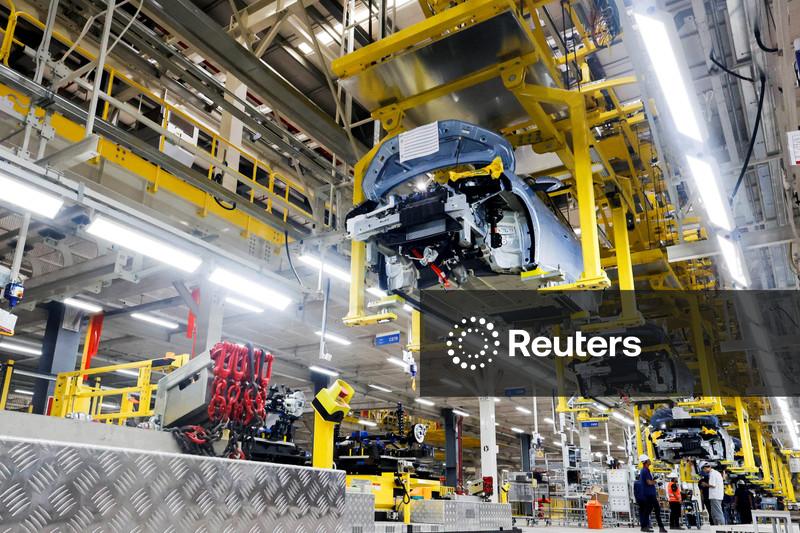 Confiança da indústria do Brasil tem leve alta em março e acende alerta, diz FGV