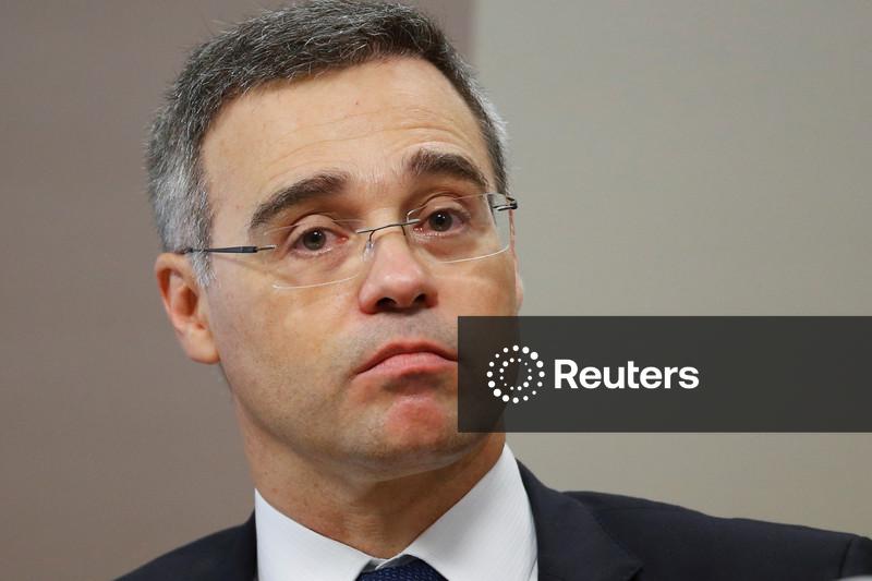 Mendonça prorroga inquérito do caso Master por 60 dias e defesa discute delação