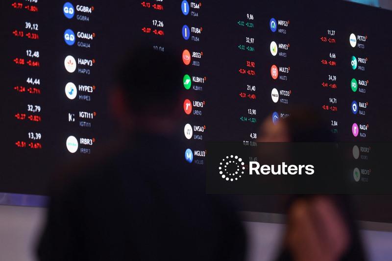 Ibovespa cai com continuidade da guerra no Irã; balanços no radar