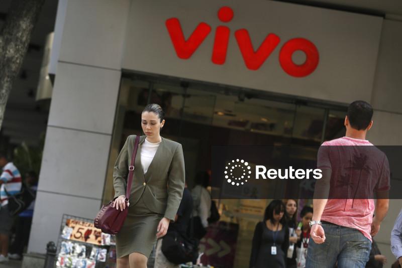 Ação da Telefônica recua quase 7% após "downgrade" duplo do UBS BB