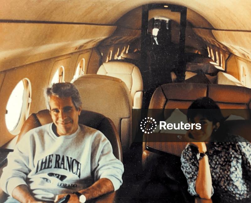 Departamento de Justiça divulga entrevistas do FBI nos arquivos de Epstein com mulher que fez alegações contra Trump