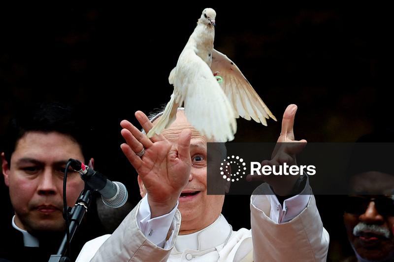 Papa assume discurso mais vigoroso no cenário global