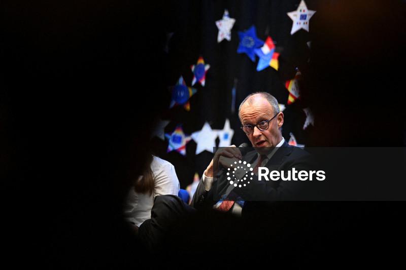 Chanceler da Alemanha sugere que Ucrânia pode ter que aceitar perda territorial para abrir caminho para adesão à UE