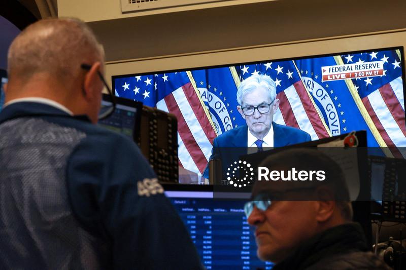 Wall Street termina sem direção comum após decisão do Fed, com resultados das big techs no radar