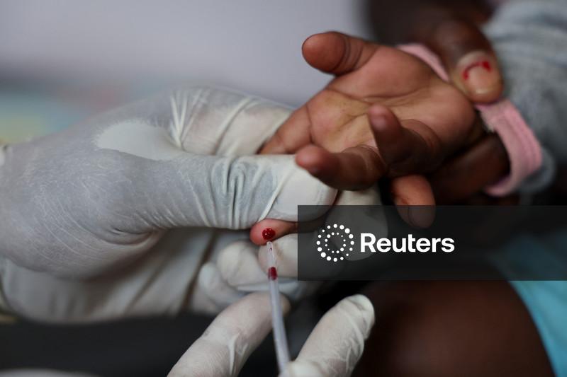 Especialista deixa cargo em programa de HIV nos EUA e critica abordagem de Trump