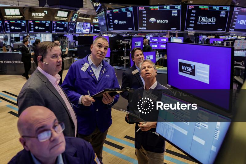 Wall Street cai mais de 1% após falas de Trump abalarem esperanças de resolução para o Irã