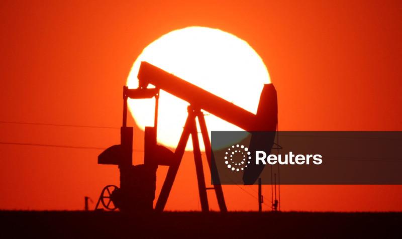 Petróleo encerra semana em alta por preocupações com oferta