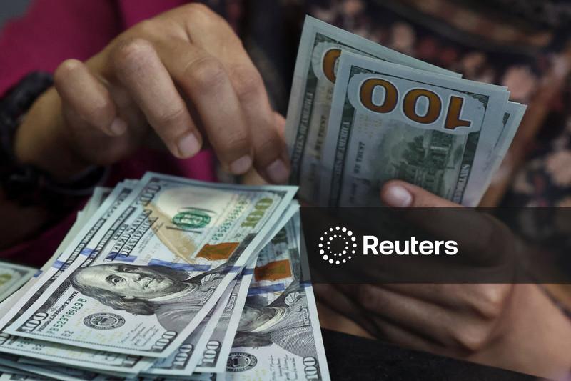 Dólar à vista fecha em baixa de 1,00%, a R$5,1035 na venda