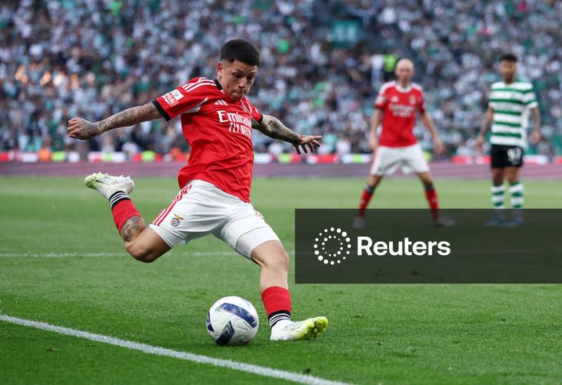 Uefa suspende jogador do Benfica por conduta discriminatória contra Vinícius Jr