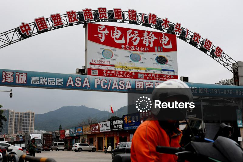 Exportações da China desaceleram em março após guerra do Irã afetar demanda global