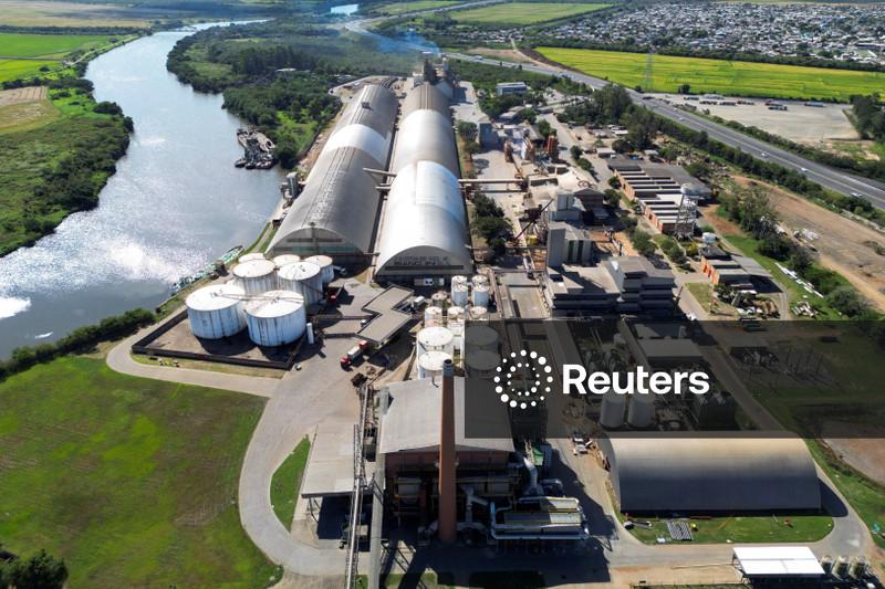 Brasil estuda acelerar testes com mistura maior de biodiesel diante de alta do preço do diesel