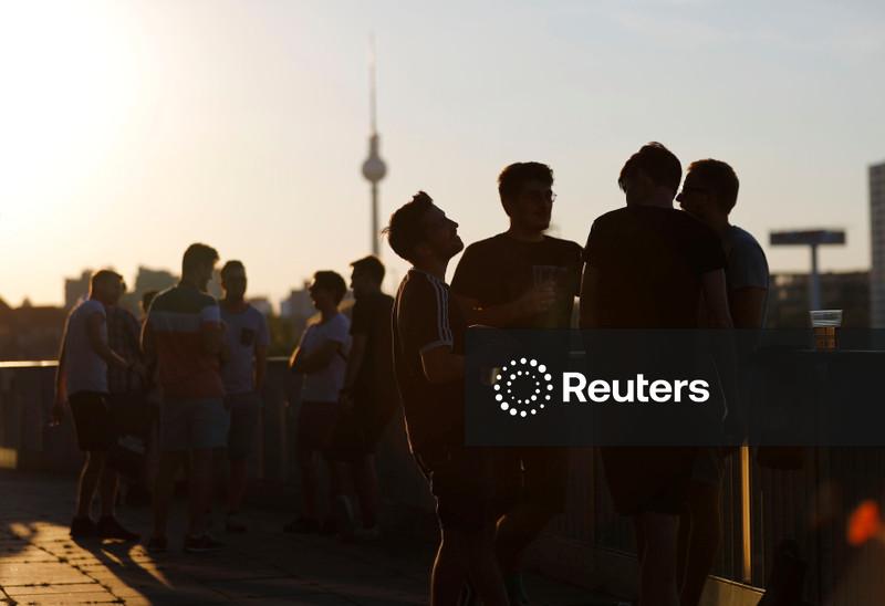 Número de imigrantes na UE atinge recorde de 64,2 milhões em 2025, mostra estudo