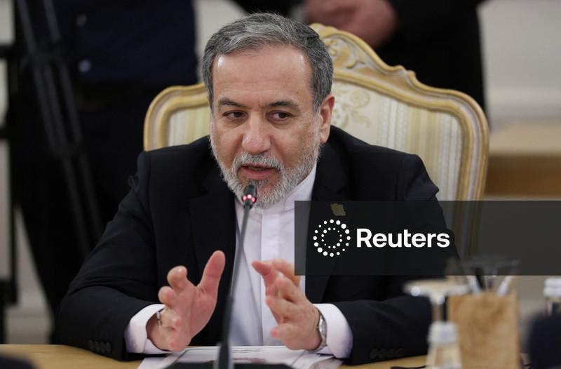 Ministro das Relações Exteriores do Irã diz que bloqueio dos portos iranianos pelos EUA é "ato de guerra"