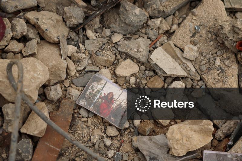 Após um mês de guerra, premiê do Líbano diz que não há fim à vista