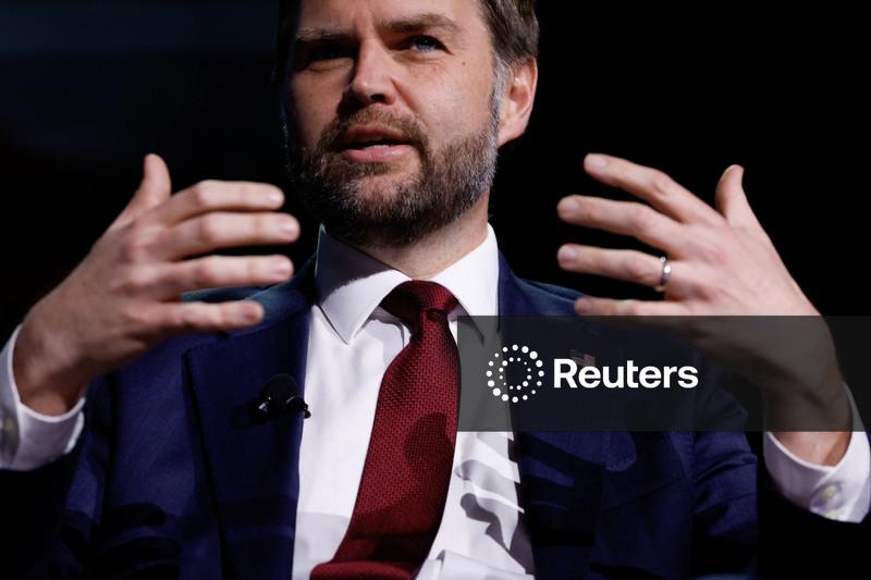 Vance e equipe dos EUA estão a caminho de Islamabad para negociação sobre Irã, diz Trump