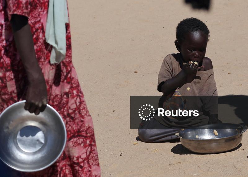 Guerra, seca e queda da assistência alimentarão a fome em 2026, diz relatório global