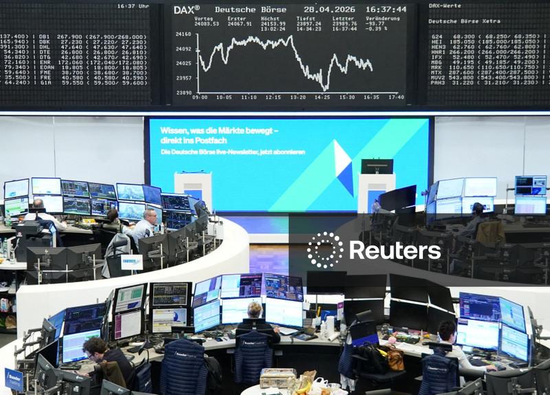 Ações europeias atingem mínima em três semanas sob peso de balanços, dados e conflito com o Irã