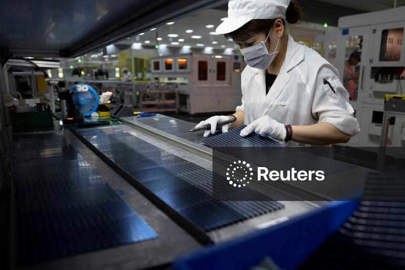 EXCLUSIVO-China avalia restrições a exportações de equipamentos para energia solar para os EUA