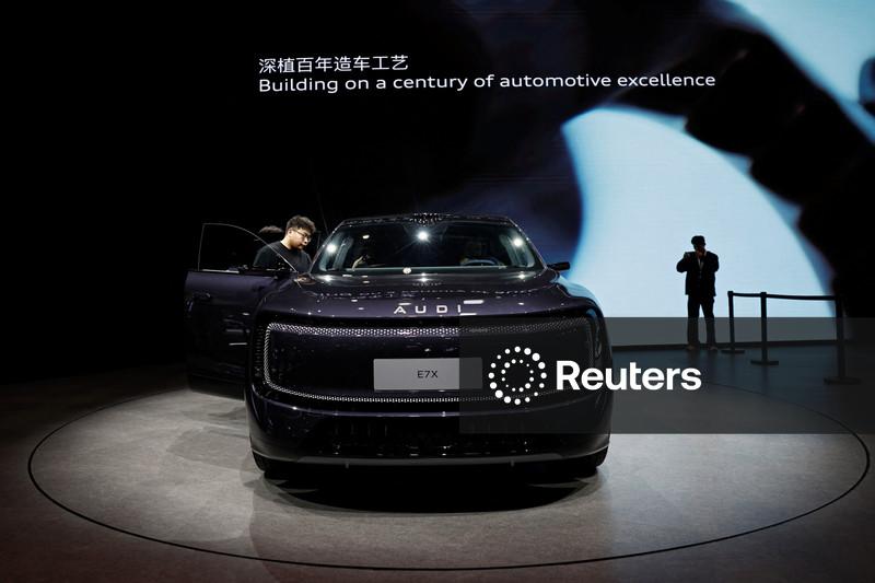 Indústria automobilística da China avança para incorporar IA em quase tudo após apelo de Pequim