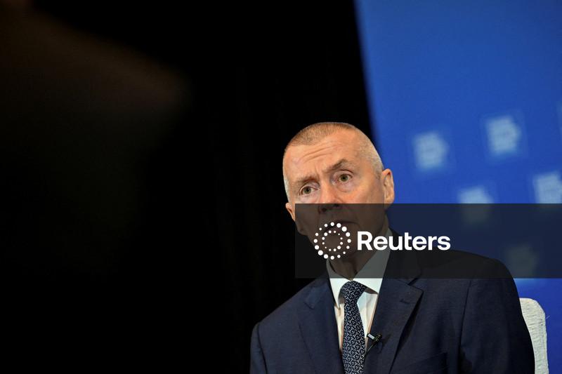 Iata alerta que restabelecimento de abastecimento de combustível de aviação pode levar meses, mesmo com reabertura de Estreito de Ormuz