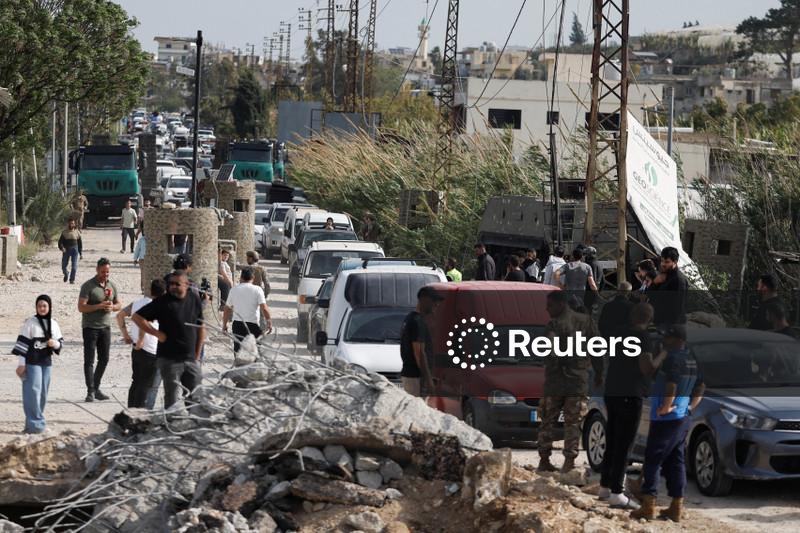 Libaneses voltam para casa enquanto cessar-fogo com Israel é mantido em grande parte