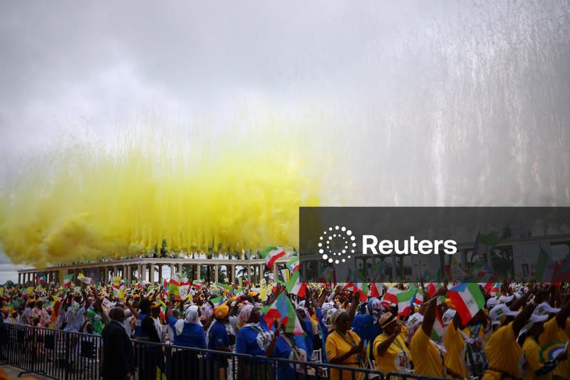 Papa critica desigualdade em último dia de viagem pela África