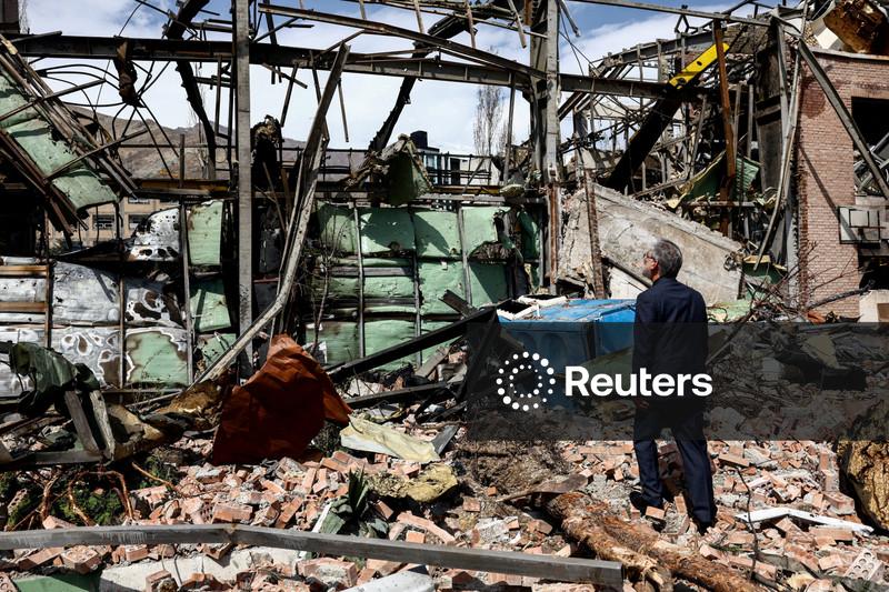 Enviado da ONU se reúne com vice-ministro do Irã e visita locais bombardeados em Teerã