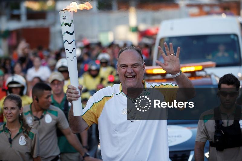 Ex-jogador de basquete Oscar Schmidt morre aos 68 anos