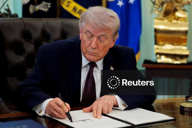 Trump afirma que EUA consideram fortemente saída da Otan, diz jornal Telegraph