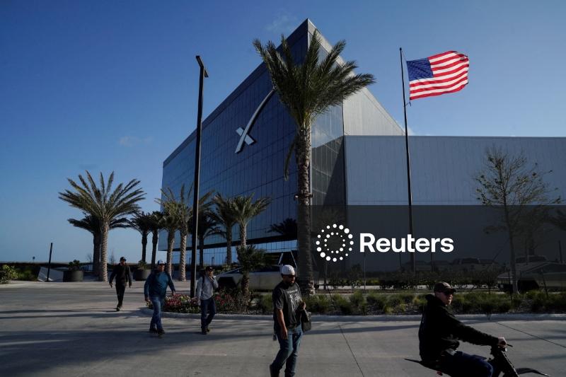 SpaceX reúne 21 bancos para mega IPO com codinome Projeto  Apex