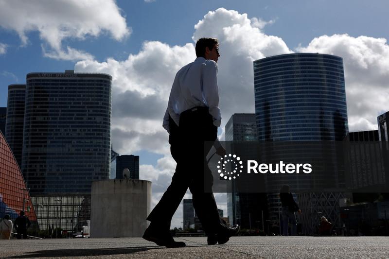 Atividade empresarial da zona do euro tem contração em abril com alta dos custos, mostra PMI