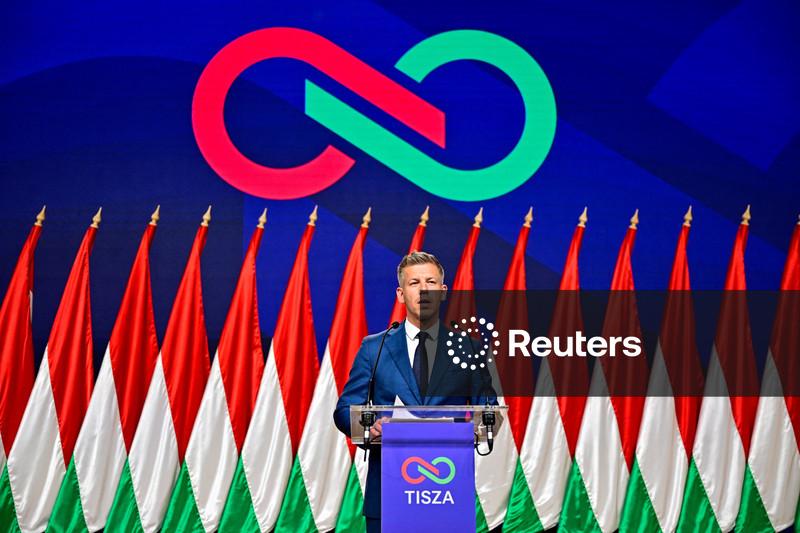 Húngaros esperam mudar futuro após vitória esmagadora de candidato pró-UE em eleição