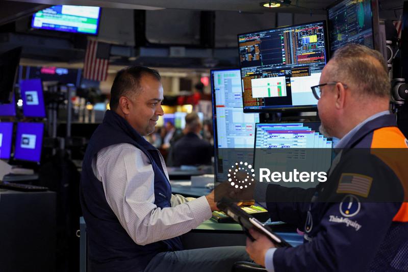 Wall Street sobe na abertura após Irã dizer que o Estreito de Ormuz está aberto